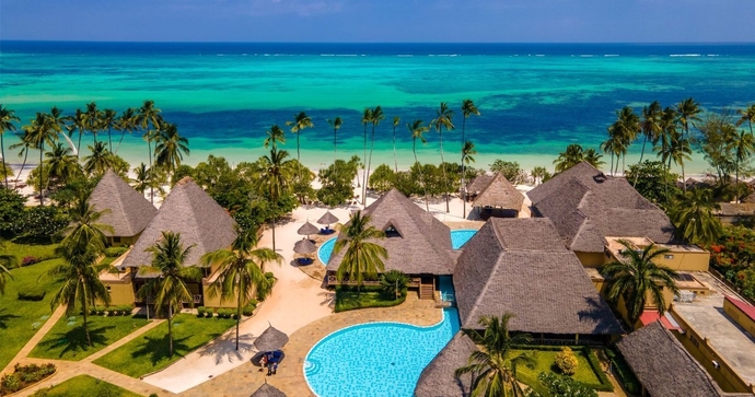 Queen pool och resturang