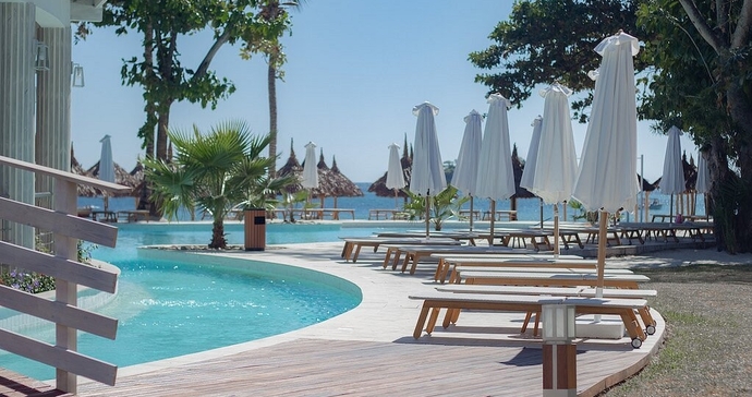 royal-andilana-resort