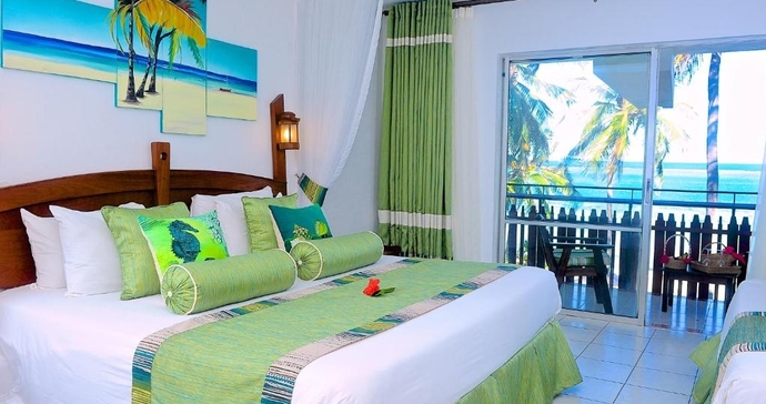 Voyager Beach Resort