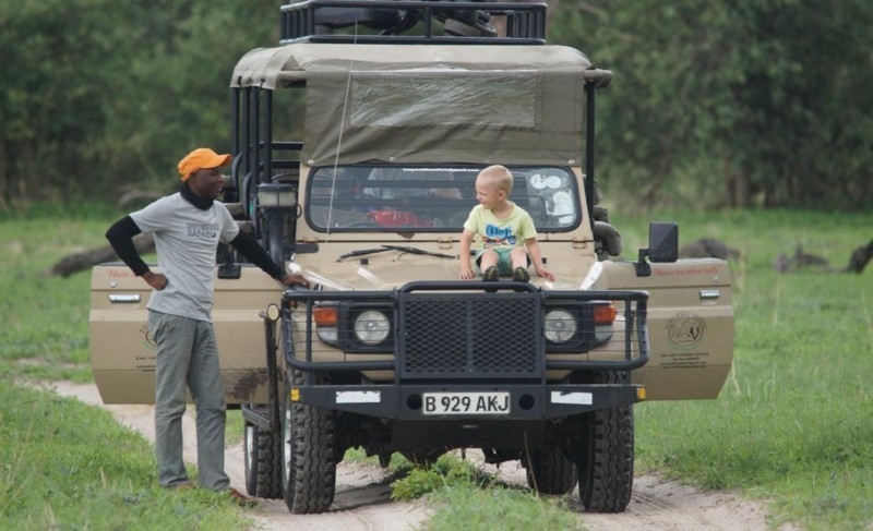 Barn p&aring; safari i Afrika