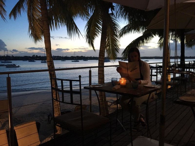 Restaurang vid havet i Mauritius