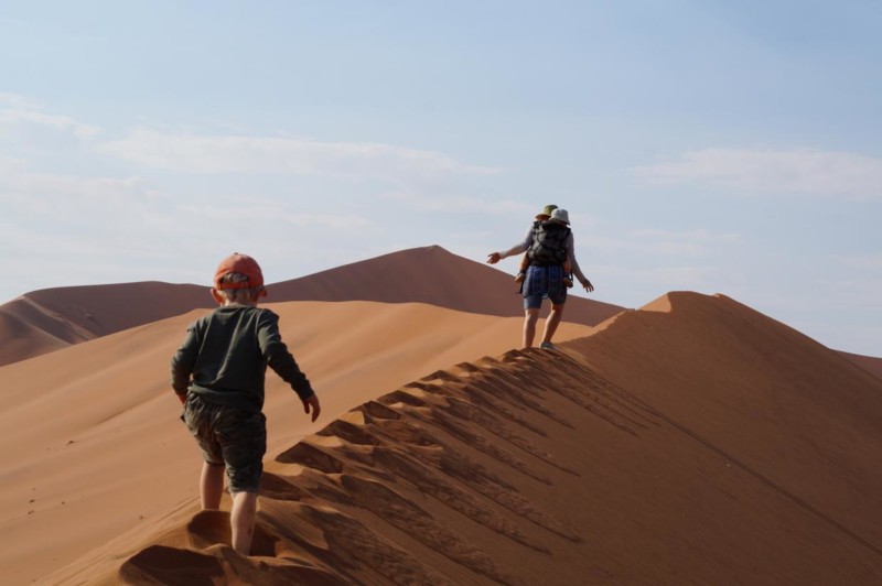 Makal&ouml;sa sanddynen &rdquo;Big Daddy&rdquo; p&aring; resan genom Namibia.