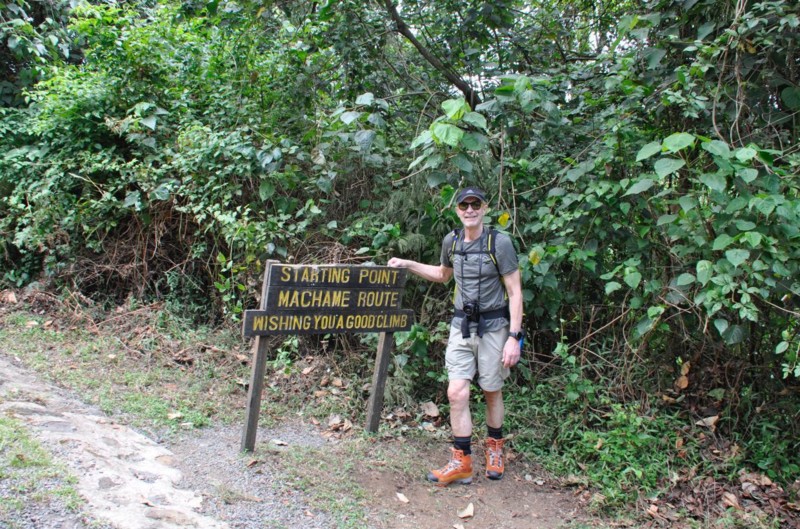 Starten av vandringen upp mot Kilimanjaro